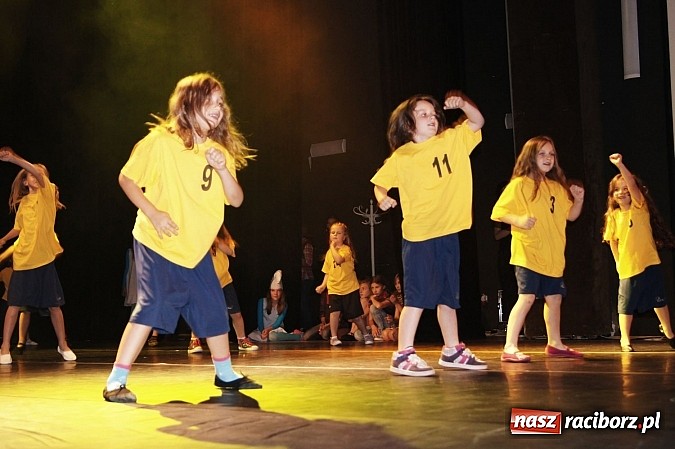 Zdjęcie w galerii na portalu naszraciborz.pl: Tłumy na Gali Skazy w RCK-u  wiadomości z regionu