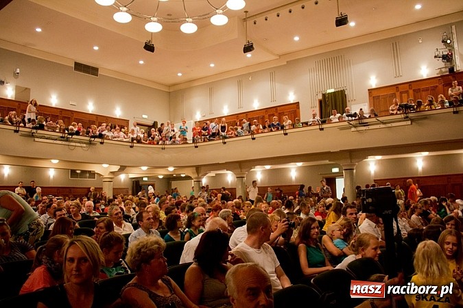 Zdjęcie w galerii na portalu naszraciborz.pl: Tłumy na Gali Skazy w RCK-u  wiadomości z regionu
