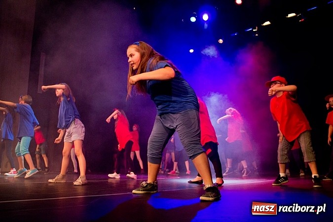 Zdjęcie w galerii na portalu naszraciborz.pl: Tłumy na Gali Skazy w RCK-u  wiadomości z regionu