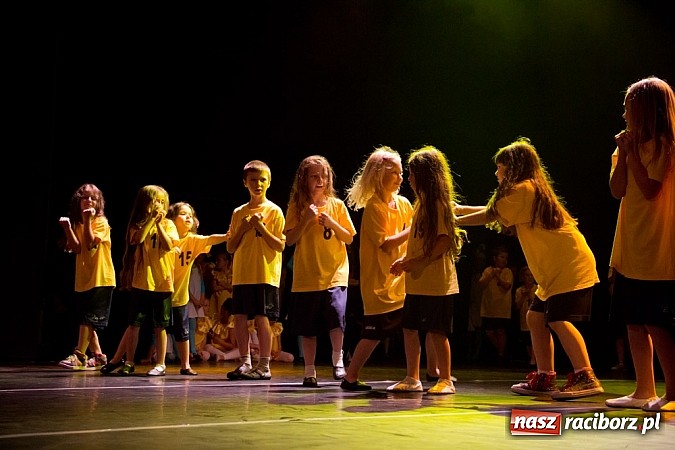 Zdjęcie w galerii na portalu naszraciborz.pl: Tłumy na Gali Skazy w RCK-u  wiadomości z regionu
