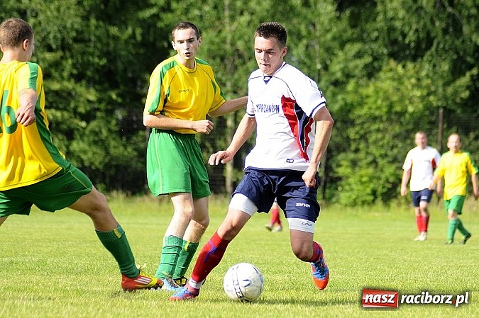 Zdjęcie w galerii na portalu naszraciborz.pl: Koziołki żegnają się z A klasą wiadomości z regionu