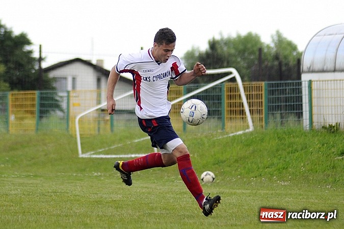 Zdjęcie w galerii na portalu naszraciborz.pl: Koziołki żegnają się z A klasą wiadomości z regionu