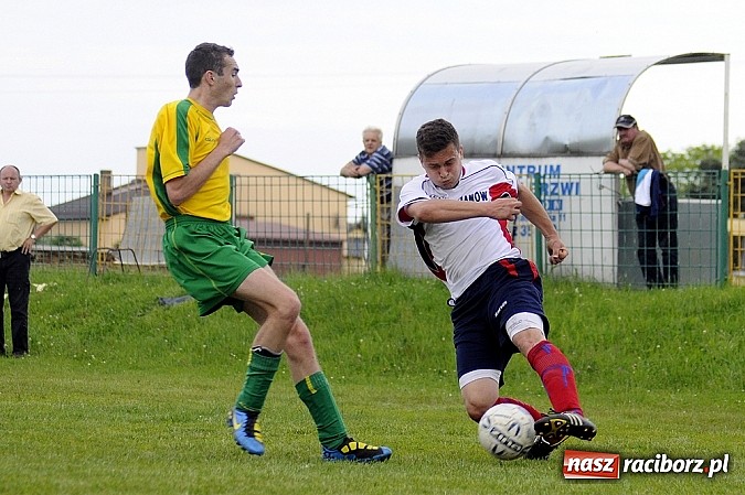 Zdjęcie w galerii na portalu naszraciborz.pl: Koziołki żegnają się z A klasą wiadomości z regionu