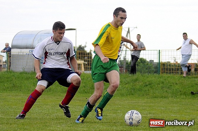 Zdjęcie w galerii na portalu naszraciborz.pl: Koziołki żegnają się z A klasą wiadomości z regionu