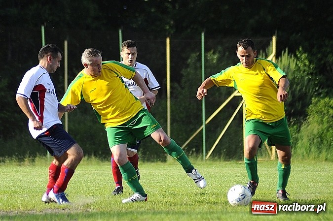 Zdjęcie w galerii na portalu naszraciborz.pl: Koziołki żegnają się z A klasą wiadomości z regionu