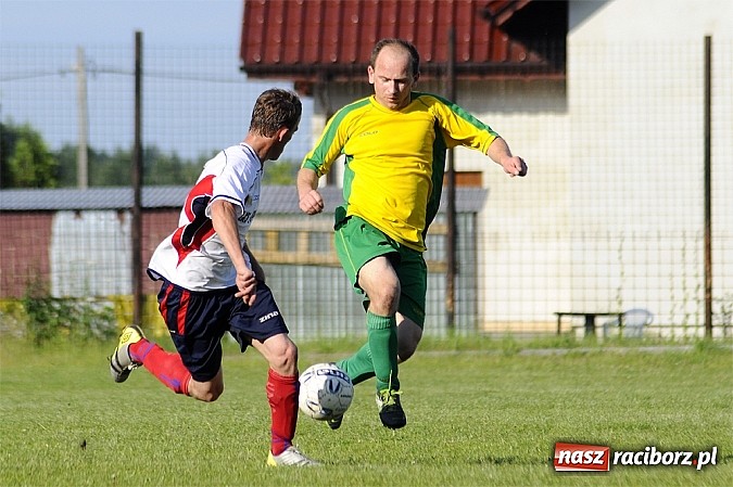 Zdjęcie w galerii na portalu naszraciborz.pl: Koziołki żegnają się z A klasą wiadomości z regionu