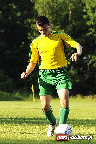 Zdjęcie w galerii na portalu naszraciborz.pl: Koziołki żegnają się z A klasą wiadomości z regionu