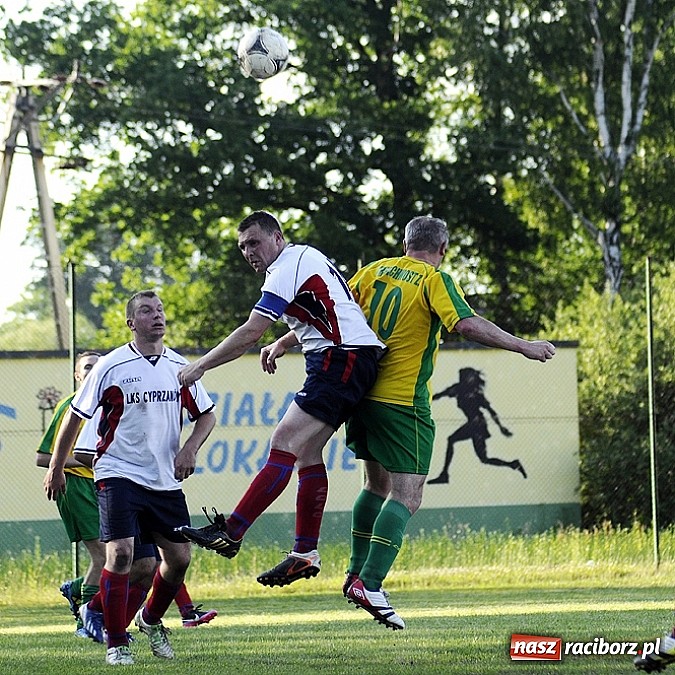 Zdjęcie w galerii na portalu naszraciborz.pl: Koziołki żegnają się z A klasą wiadomości z regionu