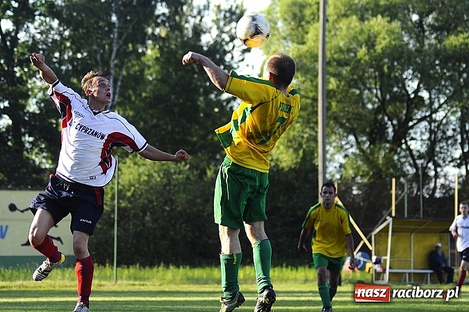 Zdjęcie w galerii na portalu naszraciborz.pl: Koziołki żegnają się z A klasą wiadomości z regionu