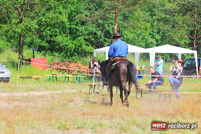 Zdjęcie w galerii na portalu naszraciborz.pl: Amatorskie zawody w stylu western w Kuźni Raciborskiej wiadomości z regionu