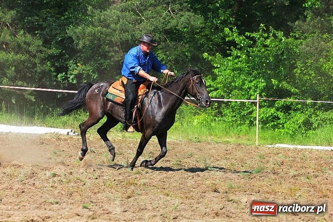 Zdjęcie w galerii na portalu naszraciborz.pl: Amatorskie zawody w stylu western w Kuźni Raciborskiej wiadomości z regionu