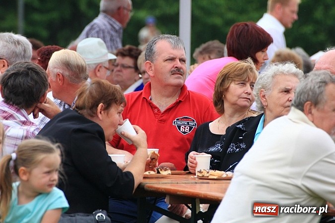 Zdjęcie w galerii na portalu naszraciborz.pl: Rodzina wiarygodna - Święto Rodziny w Kobyli wiadomości z regionu