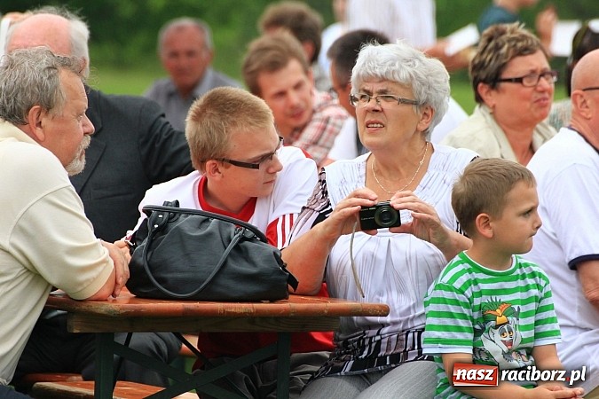 Zdjęcie w galerii na portalu naszraciborz.pl: Rodzina wiarygodna - Święto Rodziny w Kobyli wiadomości z regionu