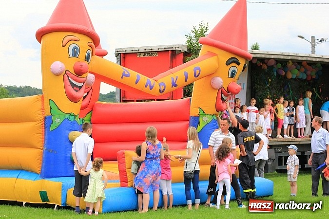 Zdjęcie w galerii na portalu naszraciborz.pl: Rodzina wiarygodna - Święto Rodziny w Kobyli wiadomości z regionu