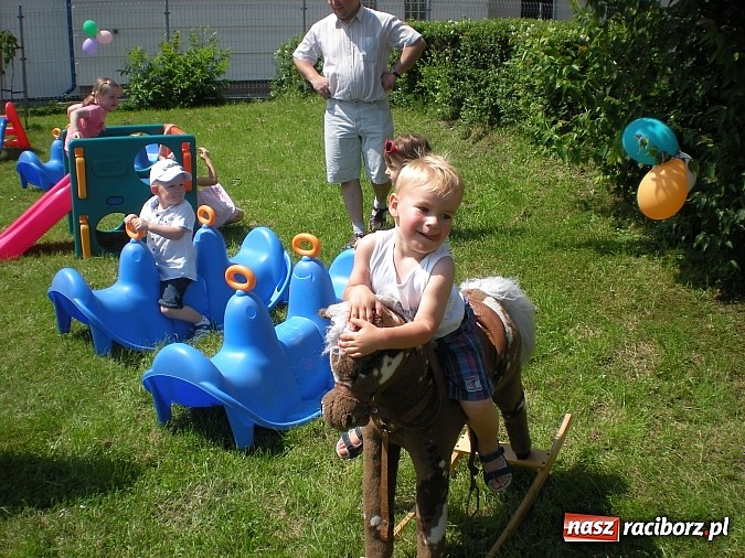 Zdjęcie w galerii na portalu naszraciborz.pl: W Żłobku przy Słonecznej odbył się wielki bal wiadomości z regionu