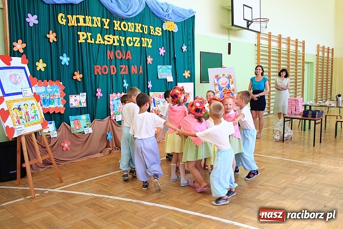 Zdjęcie w galerii na portalu naszraciborz.pl: Moja Rodzina - konkurs w Borucinie podsumowany wiadomości z regionu