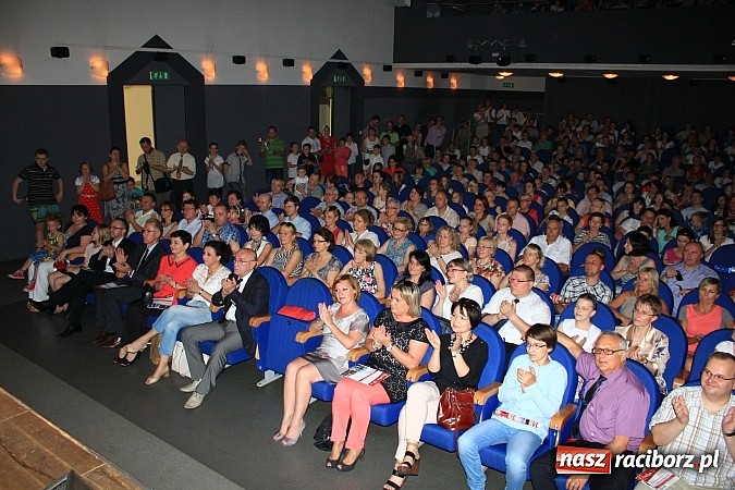 Zdjęcie w galerii na portalu naszraciborz.pl: III Gala Laureatów SP 15 - Najlepsi z najlepszych zostali wyróżnieni wiadomości z regionu