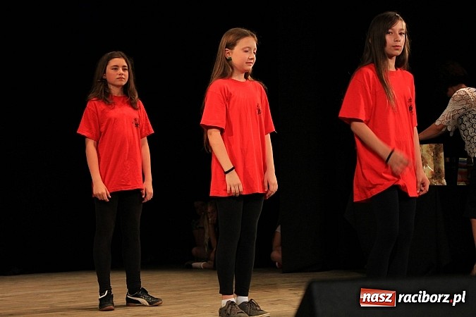 Zdjęcie w galerii na portalu naszraciborz.pl: III Gala Laureatów SP 15 - Najlepsi z najlepszych zostali wyróżnieni wiadomości z regionu