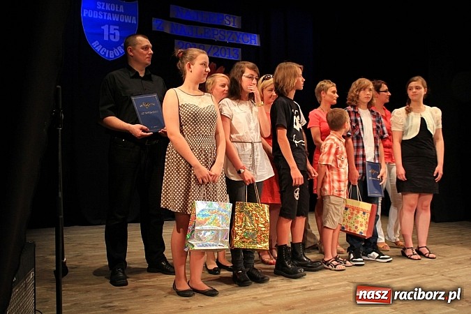 Zdjęcie w galerii na portalu naszraciborz.pl: III Gala Laureatów SP 15 - Najlepsi z najlepszych zostali wyróżnieni wiadomości z regionu