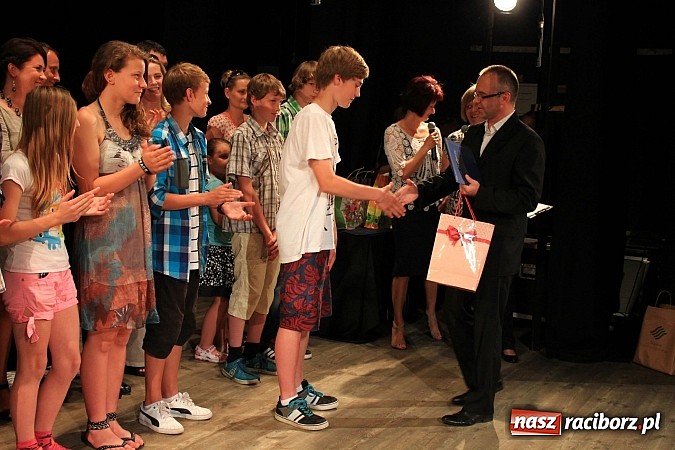 Zdjęcie w galerii na portalu naszraciborz.pl: III Gala Laureatów SP 15 - Najlepsi z najlepszych zostali wyróżnieni wiadomości z regionu