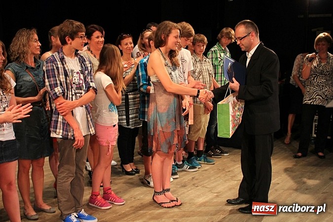 Zdjęcie w galerii na portalu naszraciborz.pl: III Gala Laureatów SP 15 - Najlepsi z najlepszych zostali wyróżnieni wiadomości z regionu