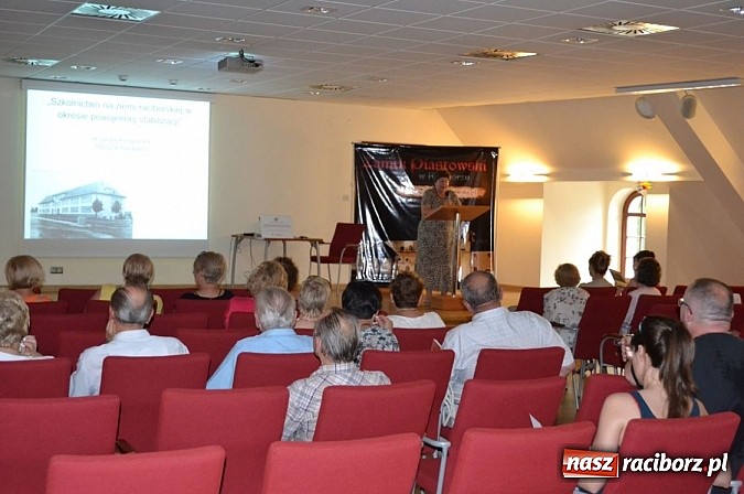 Zdjęcie w galerii na portalu naszraciborz.pl: Szkolnictwo ziemi raciborskiej w okresie powojennej stabilizacji wiadomości z regionu