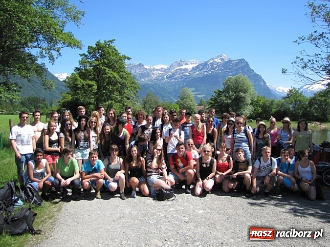 Zdjęcie w galerii na portalu naszraciborz.pl: Uczniowie G1 z wizytą w Küssnacht am Rigi wiadomości z regionu