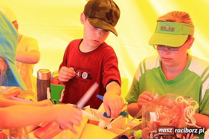 Zdjęcie w galerii na portalu naszraciborz.pl: XIII edycja Festynu Ekologicznego na rynku wiadomości z regionu