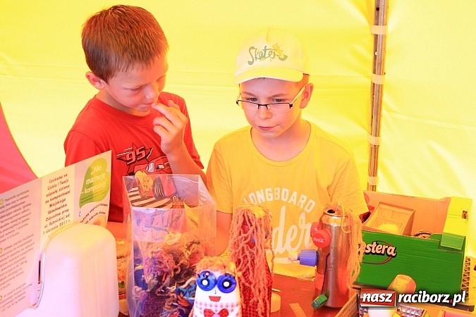 Zdjęcie w galerii na portalu naszraciborz.pl: XIII edycja Festynu Ekologicznego na rynku wiadomości z regionu