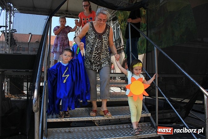 Zdjęcie w galerii na portalu naszraciborz.pl: XIII edycja Festynu Ekologicznego na rynku wiadomości z regionu