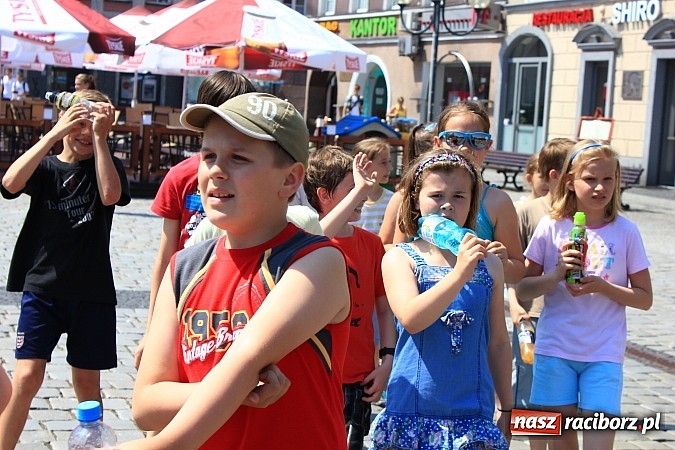 Zdjęcie w galerii na portalu naszraciborz.pl: XIII edycja Festynu Ekologicznego na rynku wiadomości z regionu
