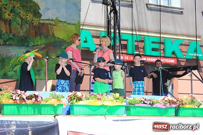 Zdjęcie w galerii na portalu naszraciborz.pl: XIII edycja Festynu Ekologicznego na rynku wiadomości z regionu
