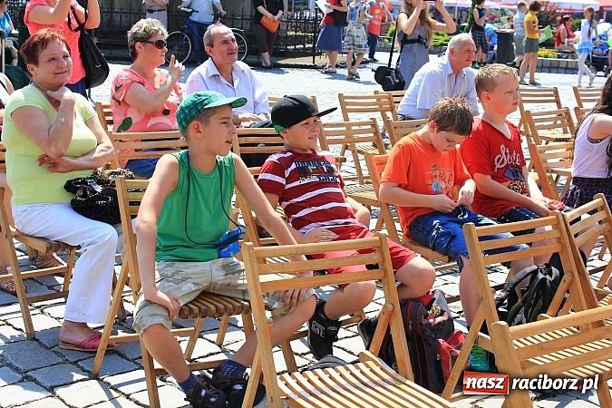 Zdjęcie w galerii na portalu naszraciborz.pl: XIII edycja Festynu Ekologicznego na rynku wiadomości z regionu