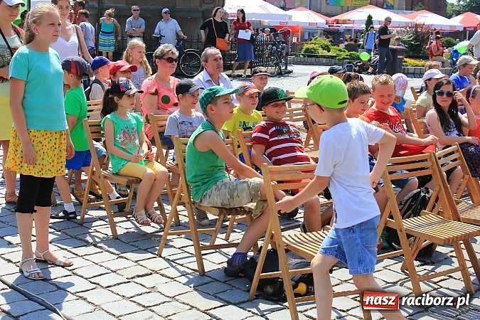 Zdjęcie w galerii na portalu naszraciborz.pl: XIII edycja Festynu Ekologicznego na rynku wiadomości z regionu