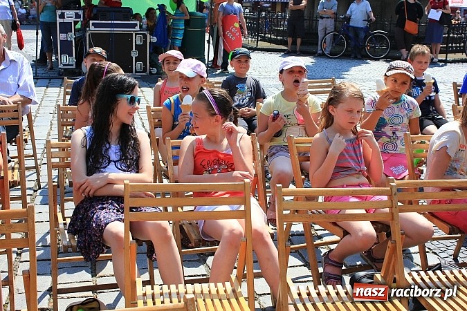 Zdjęcie w galerii na portalu naszraciborz.pl: XIII edycja Festynu Ekologicznego na rynku wiadomości z regionu