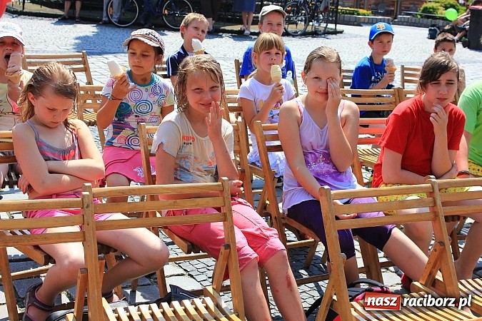 Zdjęcie w galerii na portalu naszraciborz.pl: XIII edycja Festynu Ekologicznego na rynku wiadomości z regionu