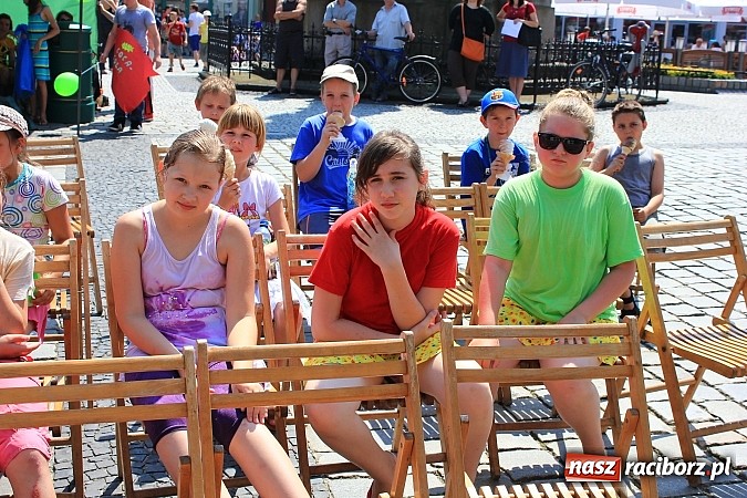 Zdjęcie w galerii na portalu naszraciborz.pl: XIII edycja Festynu Ekologicznego na rynku wiadomości z regionu