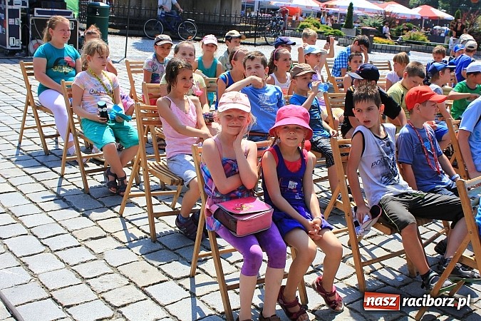 Zdjęcie w galerii na portalu naszraciborz.pl: XIII edycja Festynu Ekologicznego na rynku wiadomości z regionu