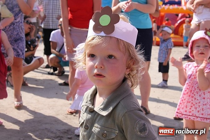 Zdjęcie w galerii na portalu naszraciborz.pl: Wesoło i rodzinnie w Elfiku wiadomości z regionu