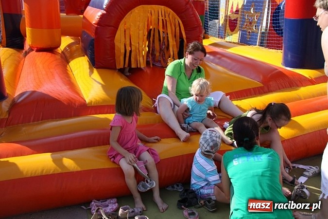 Zdjęcie w galerii na portalu naszraciborz.pl: Wesoło i rodzinnie w Elfiku wiadomości z regionu