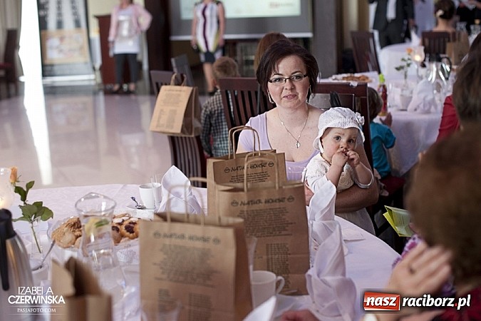 Zdjęcie w galerii na portalu naszraciborz.pl: Gala Metamorfoz - zobacz jak zmieniły się Ewa i Weronika wiadomości z regionu