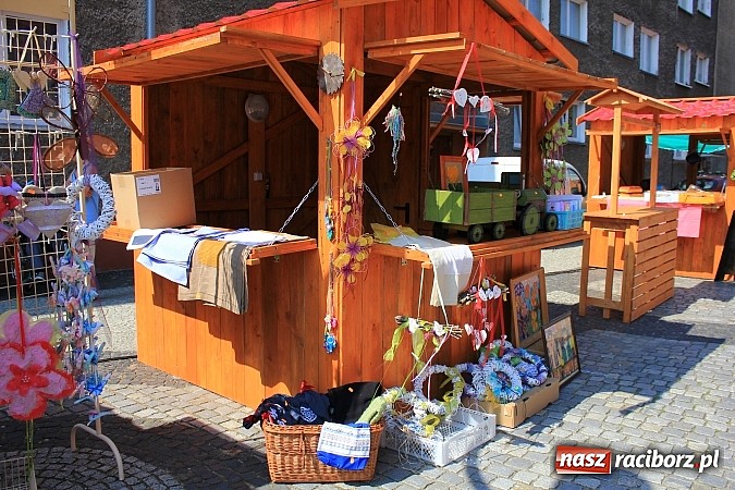 Zdjęcie w galerii na portalu naszraciborz.pl: Ruszył Jarmark św. Marcelego. Specjalne wydanie trylogii filmowej o Raciborzu wiadomości z regionu