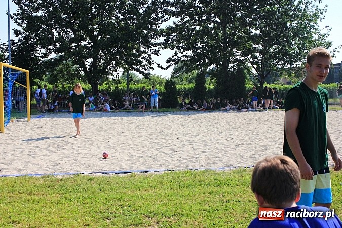 Zdjęcie w galerii na portalu naszraciborz.pl: Gimnazjada 2013 w plenerze na boisku G2 wiadomości z regionu