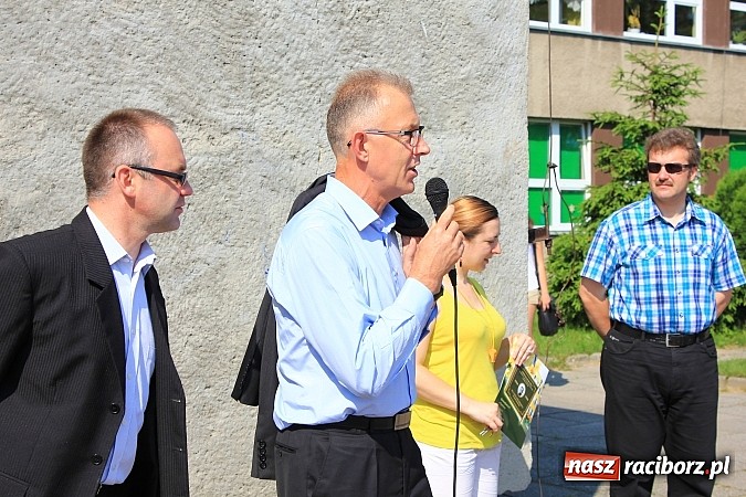 Zdjęcie w galerii na portalu naszraciborz.pl: Gimnazjada 2013 w plenerze na boisku G2 wiadomości z regionu