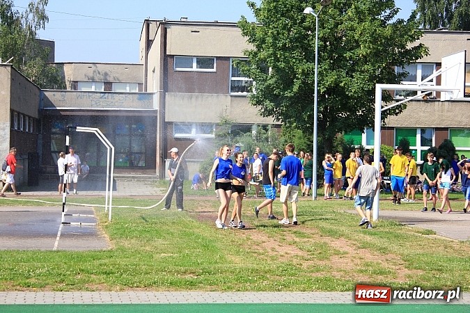 Zdjęcie w galerii na portalu naszraciborz.pl: Gimnazjada 2013 w plenerze na boisku G2 wiadomości z regionu
