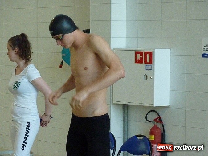 Zdjęcie w galerii na portalu naszraciborz.pl: Raciborscy pływacy z medalami wiadomości z regionu