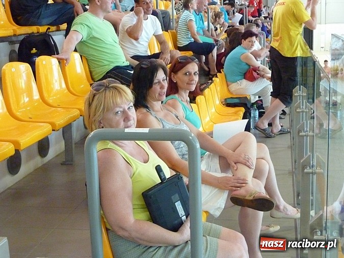 Zdjęcie w galerii na portalu naszraciborz.pl: Raciborscy pływacy z medalami wiadomości z regionu