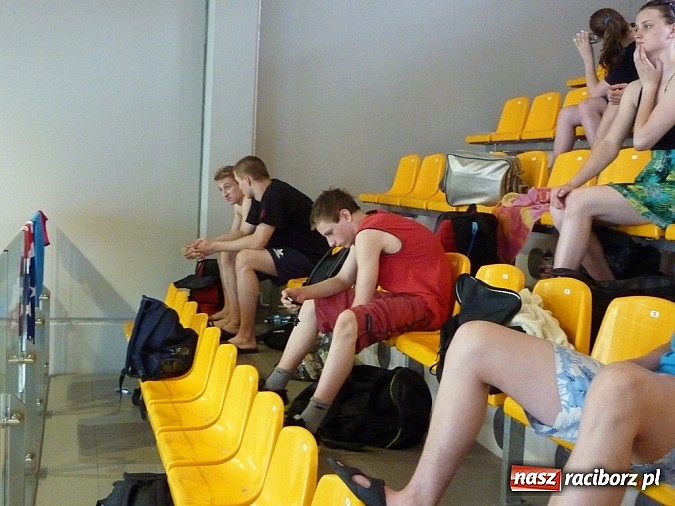 Zdjęcie w galerii na portalu naszraciborz.pl: Raciborscy pływacy z medalami wiadomości z regionu