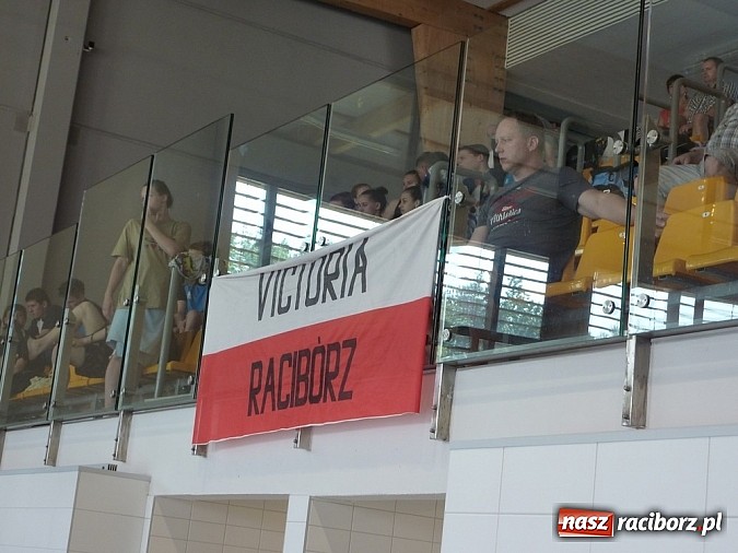 Zdjęcie w galerii na portalu naszraciborz.pl: Raciborscy pływacy z medalami wiadomości z regionu