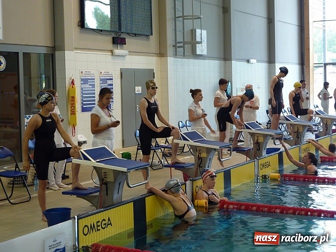 Zdjęcie w galerii na portalu naszraciborz.pl: Raciborscy pływacy z medalami wiadomości z regionu